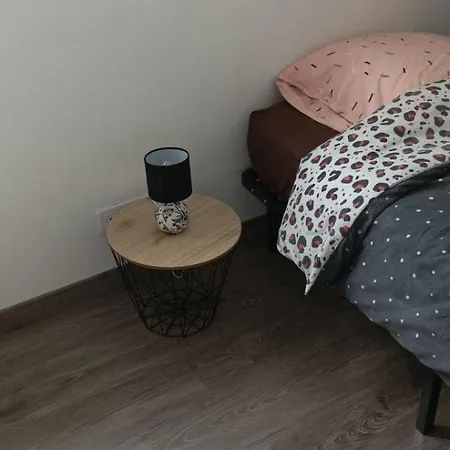Jolie Maison Entre Terre Et