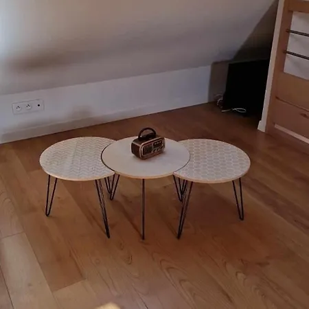 Jolie Maison Entre Terre Et *